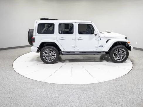 Used 2024 Jeep Wrangler High Altitude AWD/4WD image 8