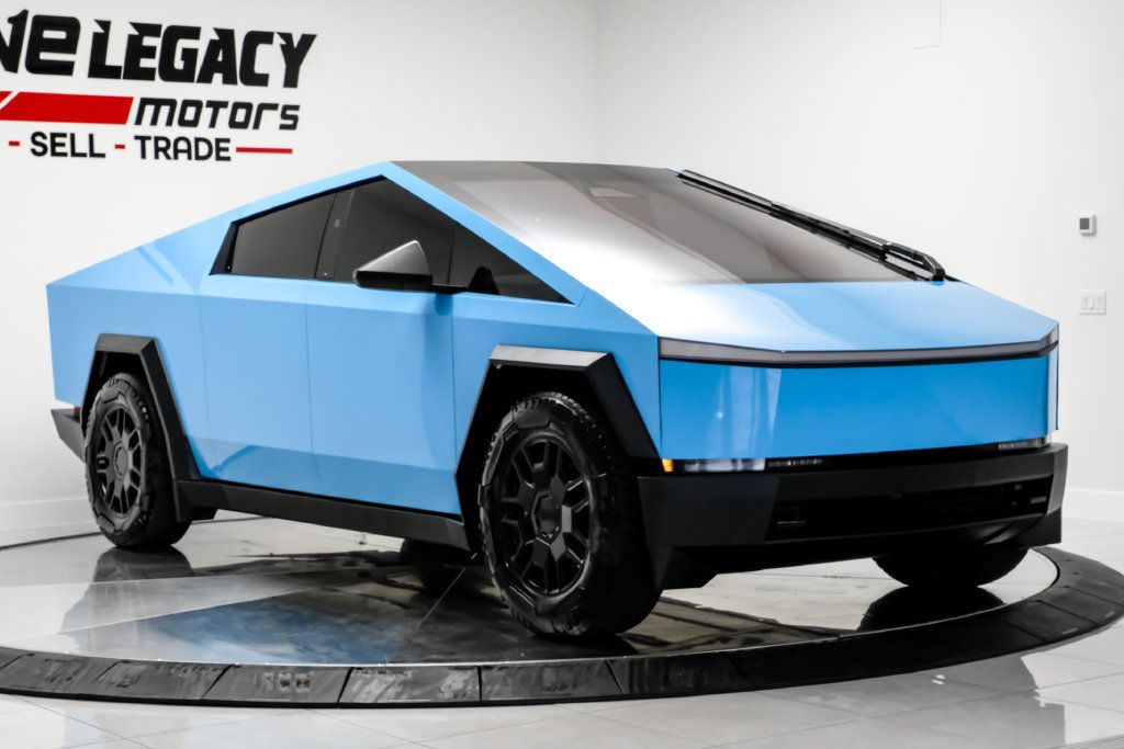 Used 2024 Tesla Cybertruck AWD Crew Cab image 3