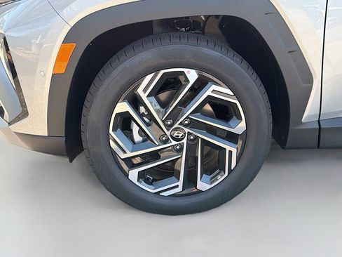 New 2026 Hyundai Tucson Limited image 38