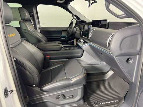 New 2025 Ford Expedition Tremor image 12