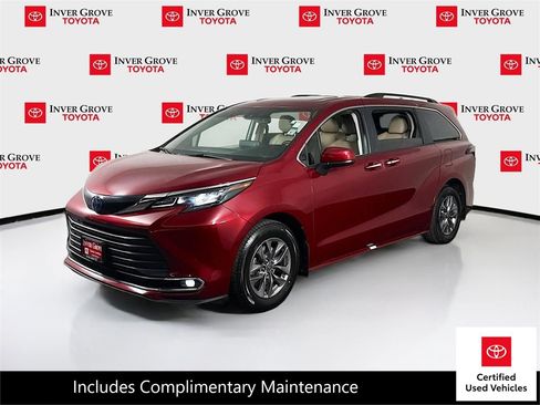 Certified 2024 Toyota Sienna XLE FWD image 1