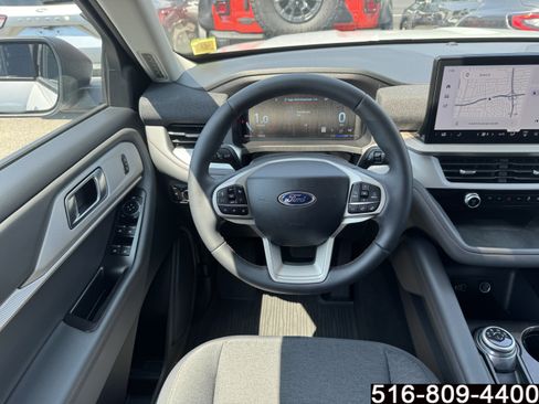 Used 2026 Ford Explorer Active AWD/4WD image 14