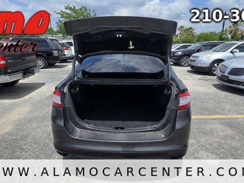 Used 2016 Ford Fusion Titanium FWD image 24