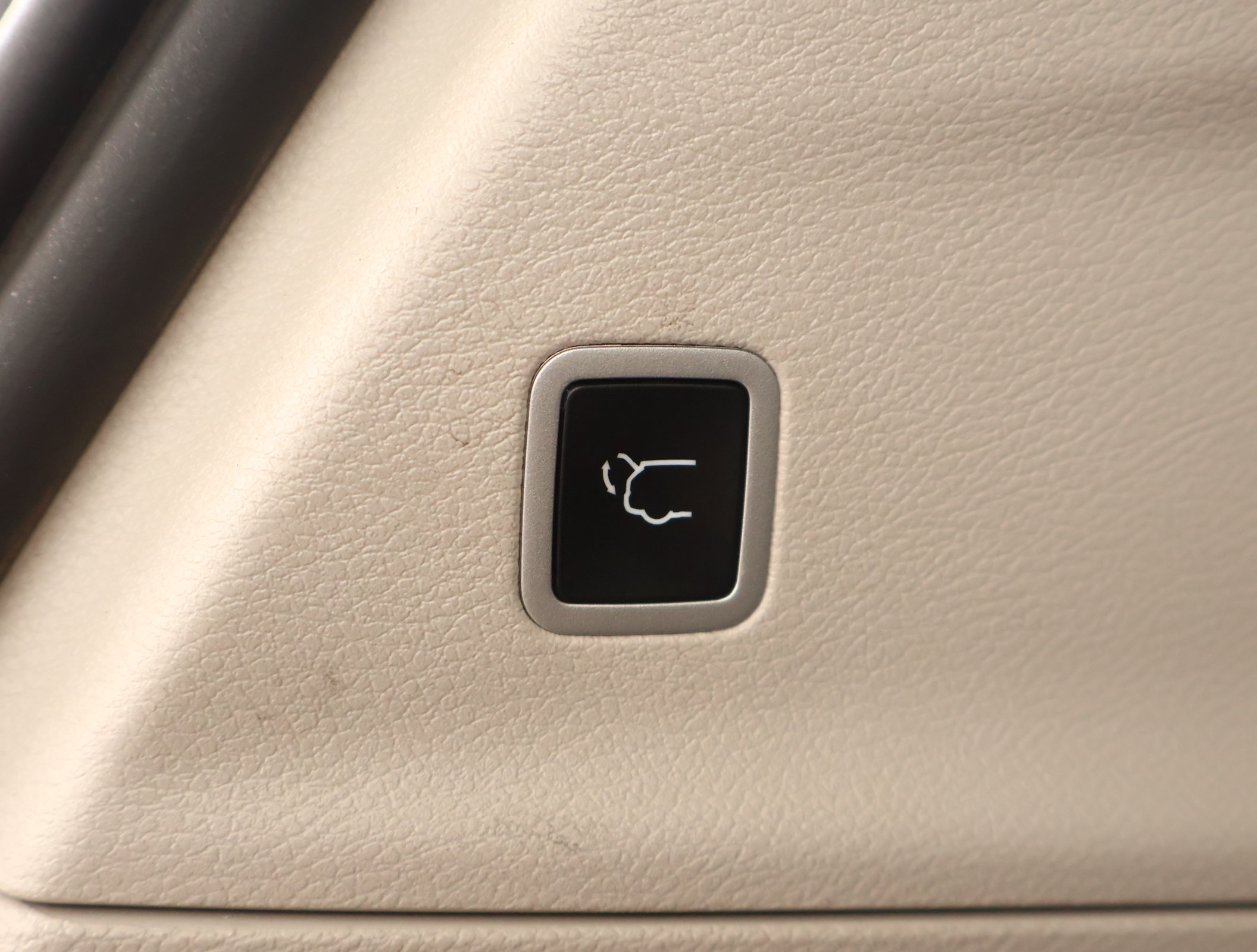 Used 2024 Chrysler Pacifica Touring-L FWD image 29
