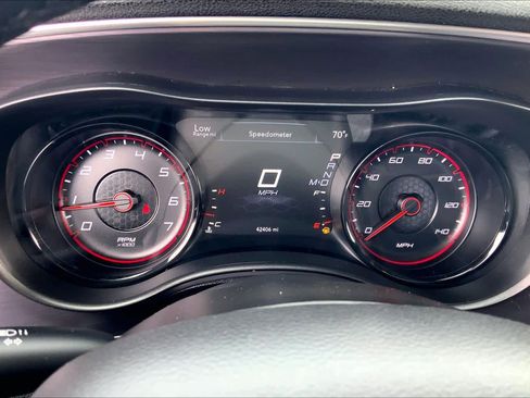 Used 2018 Dodge Charger SXT w/ Blacktop Package image 25