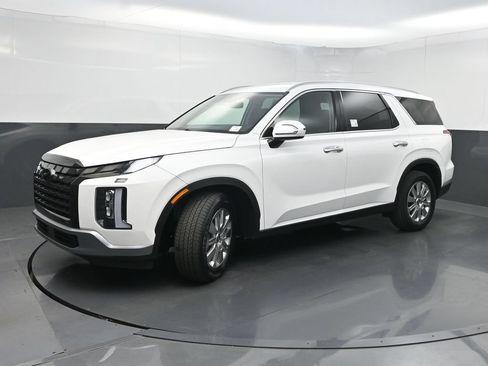 Used 2024 Hyundai Palisade SEL FWD image 23