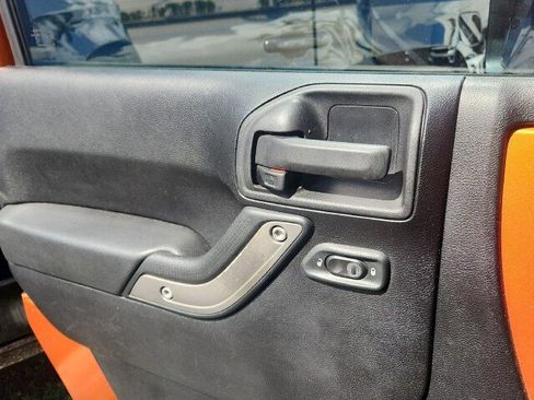 Used 2011 Jeep Wrangler Sport AWD/4WD image 5