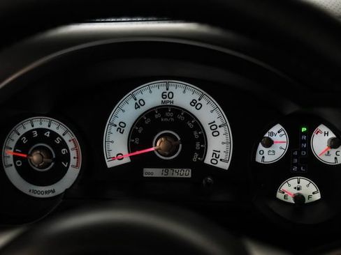 Used 2010 Toyota FJ Cruiser 4WD image 18