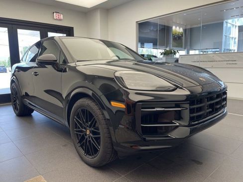 New 2025 Porsche Cayenne Coupe AWD/4WD image 6