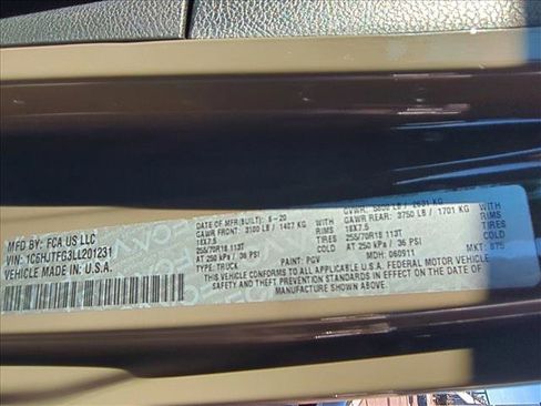 Used 2020 Jeep Gladiator Overland image 26