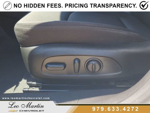 Used 2024 Chevrolet Malibu LT FWD image 12