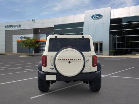 New 2026 Ford Bronco Outer Banks w/ Sasquatch Package AWD/4WD image 5