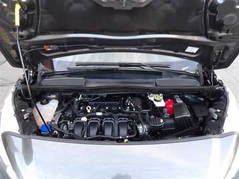 Used 2022 Ford Transit Connect XLT image 25