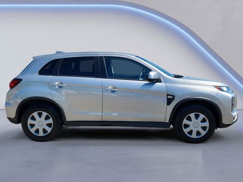 Used 2023 Mitsubishi Outlander Sport AWD image 2