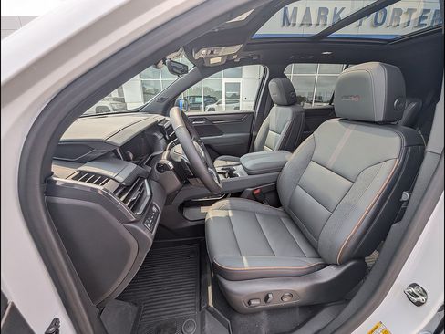 New 2026 GMC Acadia AT4 w/ Luxury Package AWD/4WD image 12