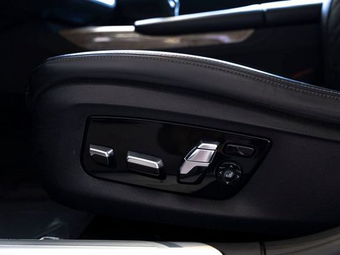 Used 2020 BMW 740i w/ M Sport Package RWD image 15