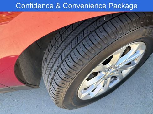 Used 2020 Chevrolet Equinox LT image 3