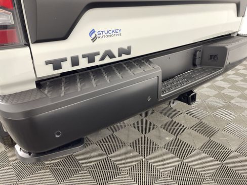 Used 2024 Nissan Titan PRO-4X w/ Pro-4x Utility Package image 6
