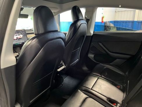 Used 2024 Tesla Model Y Long Range AWD/4WD image 17