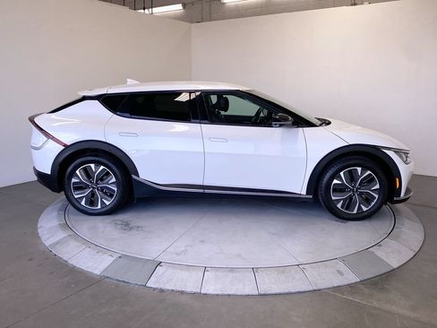 Certified 2024 Kia EV6 Light RWD image 6