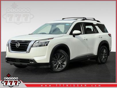 Certified 2022 Nissan Pathfinder SV w/ SV Premium Package
