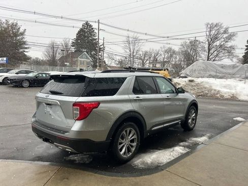 Certified 2023 Ford Explorer XLT w/ Equipment Group 202A image 5