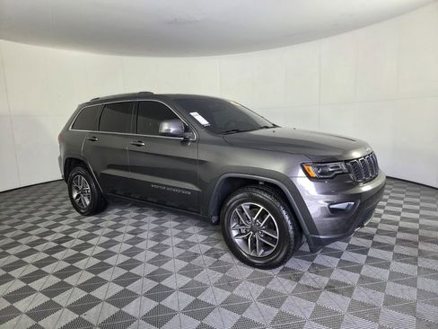 Used 2020 Jeep Grand Cherokee Laredo w/ Laredo X Package RWD image 2