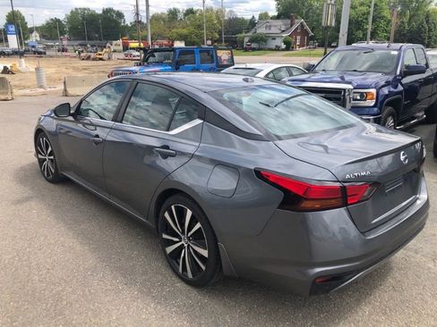Used 2019 Nissan Altima 2.5 SR w/ SR Premium Package FWD image 4