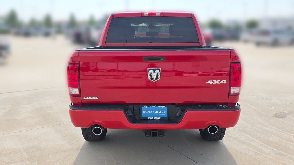 Used 2017 RAM 1500 Express AWD/4WD image 4