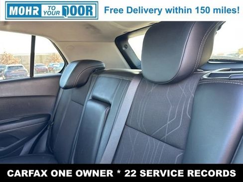 Used 2020 Chevrolet Trax LT w/ LT Convenience Package image 26