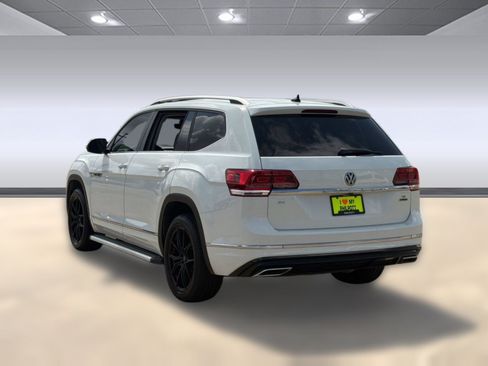 Used 2018 Volkswagen Atlas SE w/ R-Line Package AWD/4WD image 3