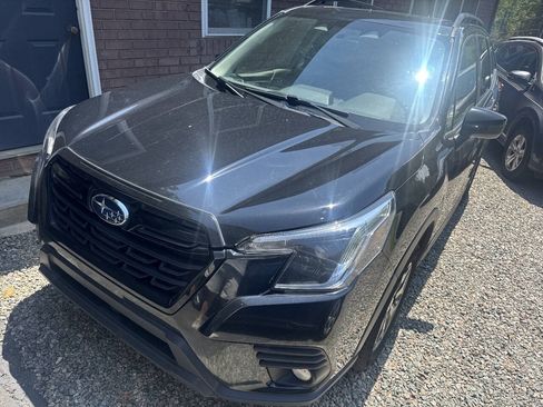 Used 2023 Subaru Forester Premium AWD/4WD image 4