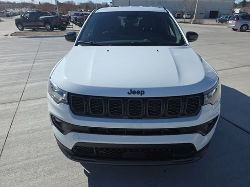 New 2026 Jeep Compass Latitude image 2