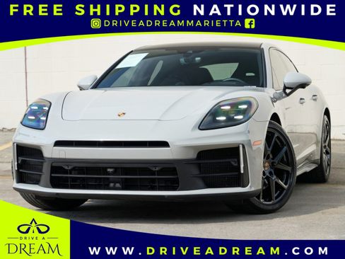 Used 2025 Porsche Panamera image 1