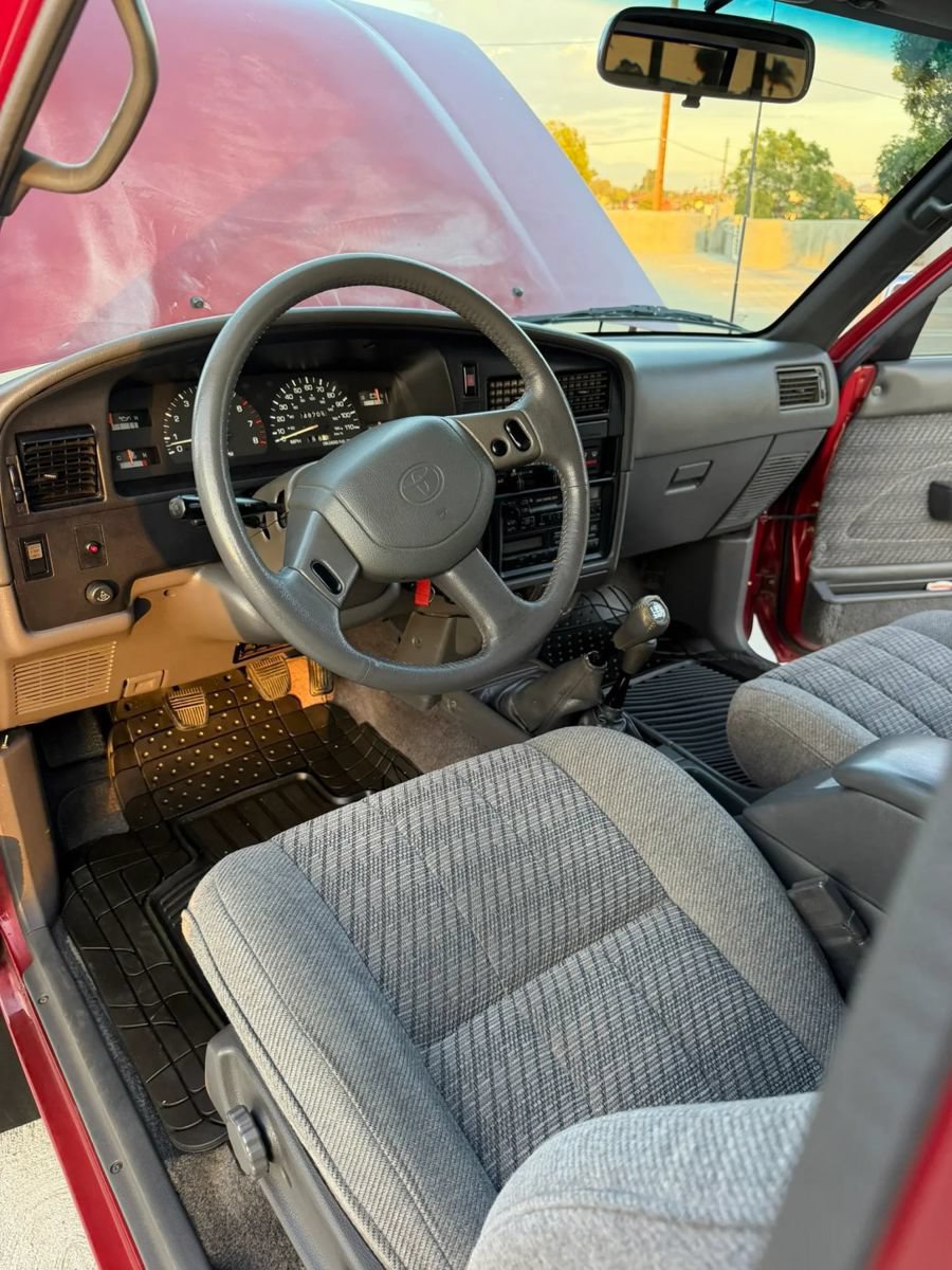 Used 1992 Toyota Pickup SR5 AWD/4WD image 17