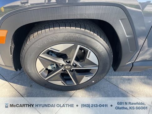Used 2025 Hyundai Tucson SEL FWD image 19