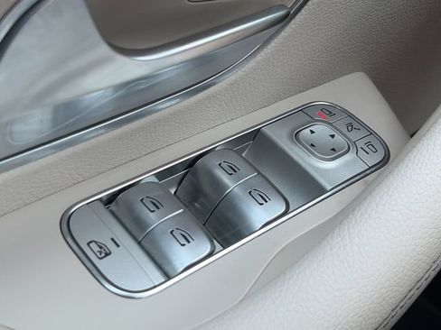 Used 2022 Mercedes-Benz GLE 350 image 26