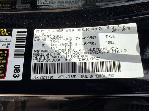 Used 2025 Toyota Tacoma SR5 AWD/4WD image 23