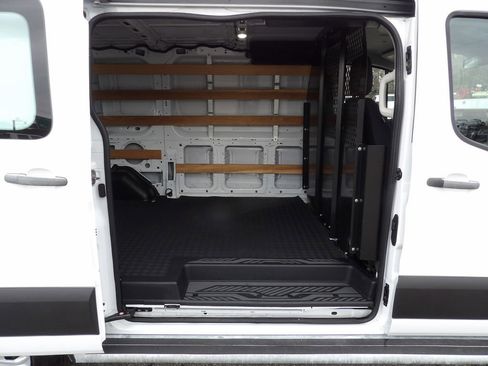 Used 2024 Ford Transit 250 w/ Exterior Upgrade Package image 25