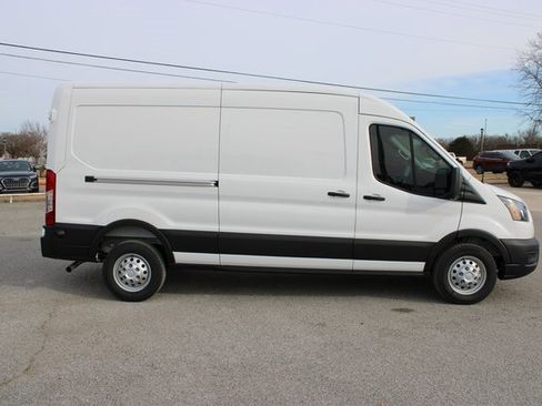 New 2026 Ford Transit 250 148 Medium Roof w/ Load Area Protection Package image 3