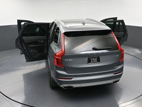 Used 2020 Volvo XC90 T5 Momentum image 39