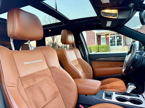 Used 2018 Jeep Grand Cherokee Trackhawk image 33