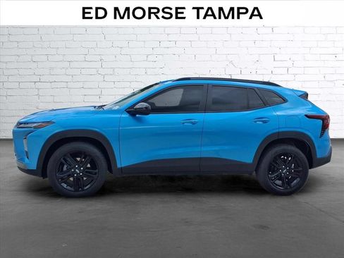 Used 2025 Chevrolet Trax ACTIV FWD image 2