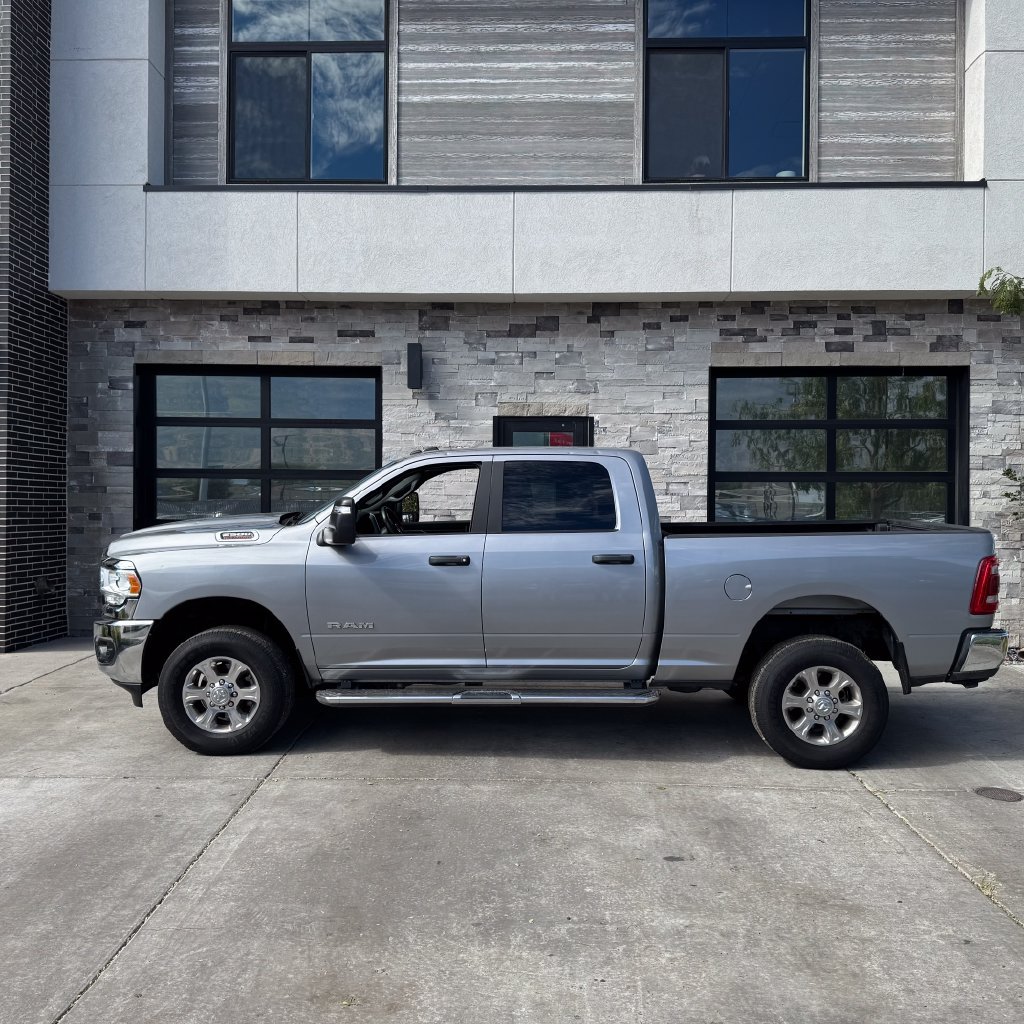 Used 2024 RAM 2500 Big Horn w/ Level 2 Equipment Group AWD/4WD image 6