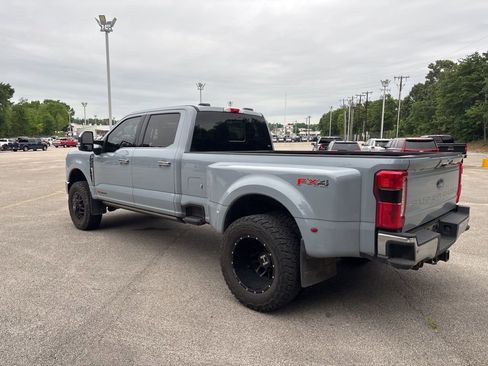 Used 2024 Ford F350 Lariat w/ Lariat Ultimate Package image 5