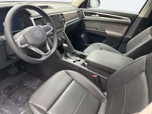 Used 2022 Volkswagen Atlas SE w/ Panoramic Sunroof Package image 10