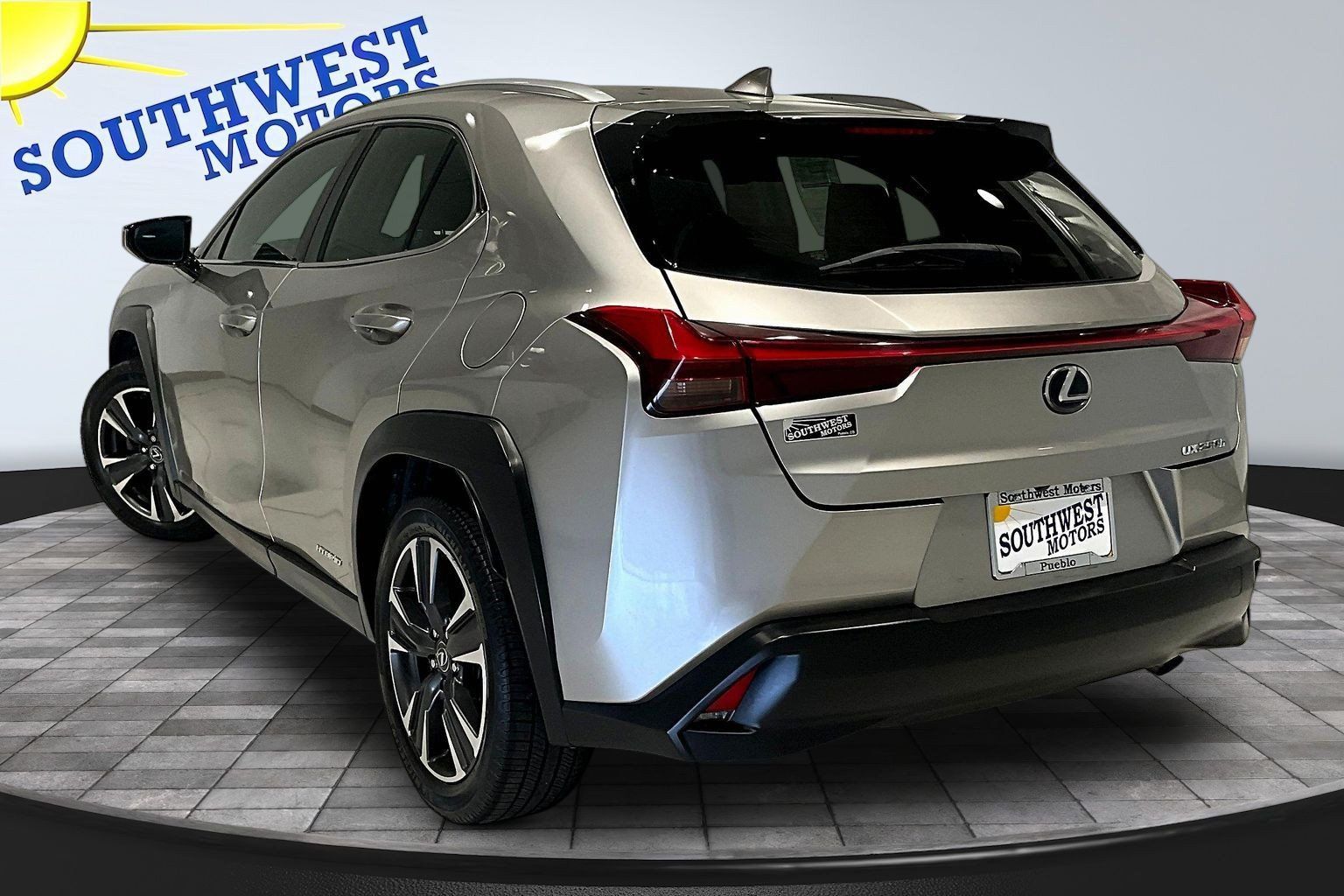 Used 2019 Lexus UX 250h w/ Accessory Package 2 AWD/4WD image 5