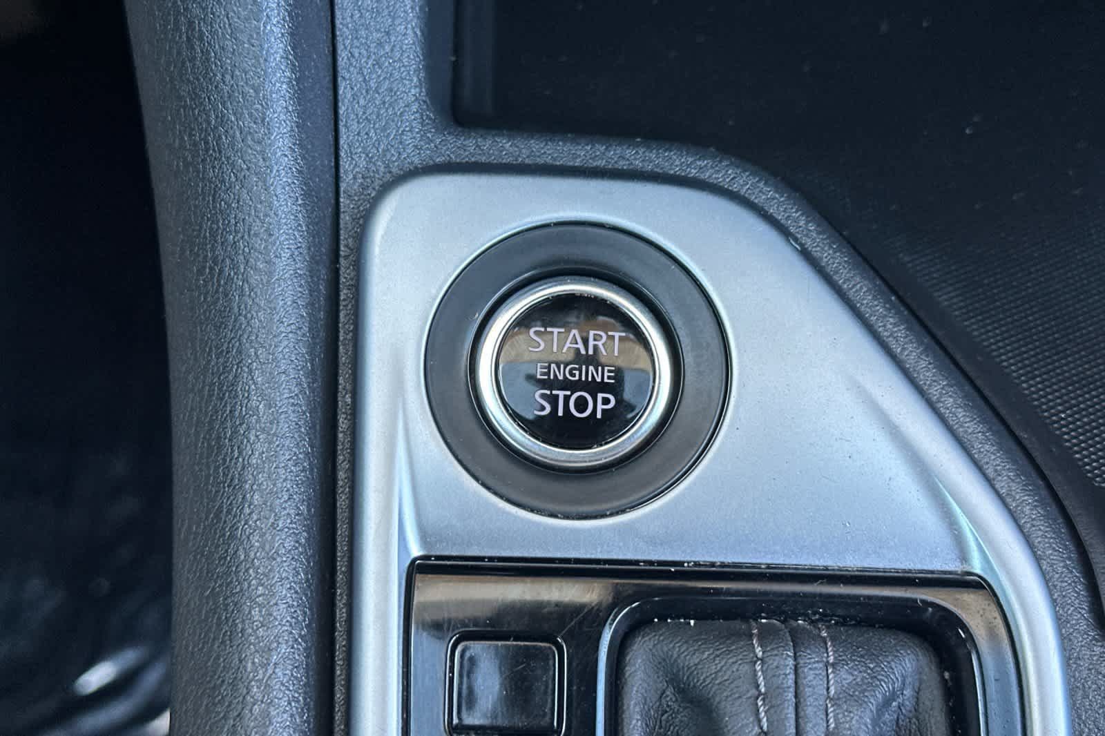 Used 2025 Nissan Sentra SV FWD image 20