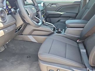 New 2026 Chevrolet Colorado LT RWD video 4