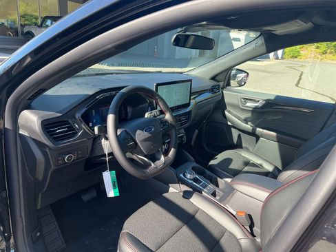 New 2025 Ford Escape ST-Line Elite w/ Tech Pack #1 image 18